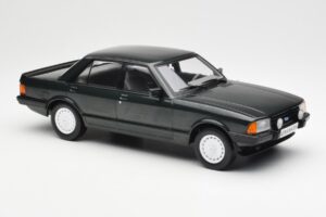 Ford Granada Mk2 2.8 Injection Sötétzöld MCG 1:18 MCG18263 Fém – 4. kép a 6-ből