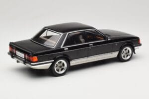 Ford Granada Mk2 2.8 Injection Gray Metallic MCG 1:18 MCG18536 Fém – 2. kép a 6-ből