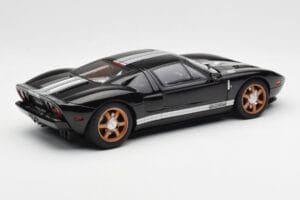 Ford GT Fekete Fehér Csíkokkal AUTOart 1:18 73023 Fém – 3. kép a 8-ből