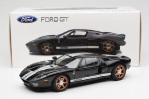 Ford GT Fekete Fehér Csíkokkal AUTOart 1:18 73023 Fém – 8. kép a 8-ből