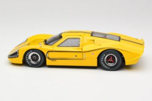 Ford GT40 Mk IV Sárga 1967 Shelby Collectibles 1:18 31414S Fém – 4. kép a 8-ből