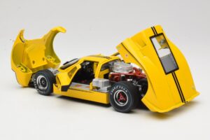 Ford GT40 Mk IV Sárga 1967 Shelby Collectibles 1:18 31414S Fém – 5. kép a 8-ből