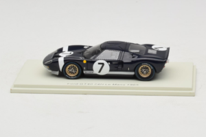 Ford GT40 Mk I #7 B. Bondurant / U. Maglioli 24 Hours of Le Mans 1965 Spark 1:43 S4536 Gyanta
