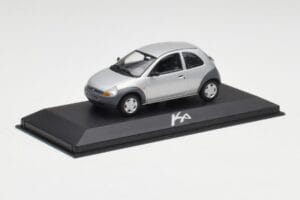 Ford Ka Mk1 Ezüstszürke Minichamps 1:43 130248 Fém – 2. kép a 4-ből