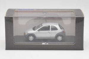 Ford Ka Mk1 Ezüstszürke Minichamps 1:43 130248 Fém – 4. kép a 4-ből