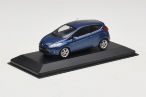 Ford Ka Dark Blue Metallic Minichamps 1:43 FORD004 Fém – 2. kép a 4-ből