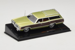 Ford LTD Country Squire Green Bronze IXO 1:43 CLC608N Fém – 2. kép a 5-ből