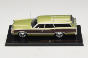 Ford LTD Country Squire Green Bronze IXO 1:43 CLC608N Fém