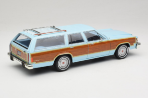 Ford LTD Country Squire Charlie's Angels Movie GreenLight 1:18 19066 Fém – 3. kép a 8-ből