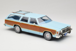 Ford LTD Country Squire Charlie's Angels Movie GreenLight 1:18 19066 Fém – 6. kép a 8-ből
