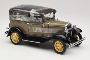 Ford Model A Tudor Chicle Drab Motor City 1:18 41003 Fém – 4. kép a 6-ből