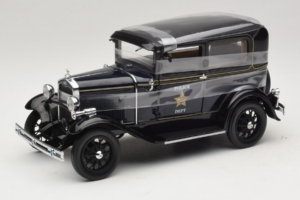 Ford Model A Tudor Police Car Motor City 1:18 43008 Fém
