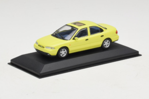 Ford Mondeo Mk1 Citrus Yellow Minichamps 1:43 MIN0821001 Fém – 2. kép a 4-ből