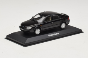 Ford Mondeo Mk3 Fekete Minichamps 1:43 MONDEO004 Fém – 2. kép a 4-ből
