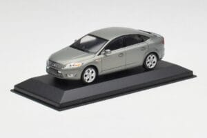 Ford Mondeo Mk3 Sedan Szürke Metallic Minichamps 1:43 IND403086003 Fém – 2. kép a 4-ből