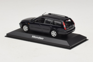 Ford Mondeo Mk3 Touring Fekete Minichamps 1:43 MONDEO003 Fém – 3. kép a 4-ből