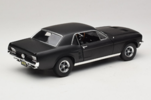 Ford Mustang Creed Movie GreenLight 1:18 13611 Fém – 3. kép a 8-ből