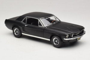 Ford Mustang Creed Movie GreenLight 1:18 13611 Fém – 6. kép a 8-ből
