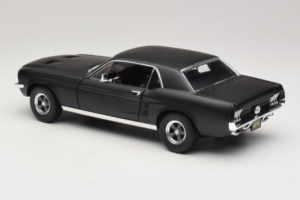Ford Mustang Creed Movie GreenLight 1:18 13611 Fém – 7. kép a 8-ből