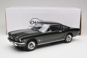 Ford Mustang Fastback Ivy Green Otto 1:12 G079 Gyanta – 6. kép a 6-ből