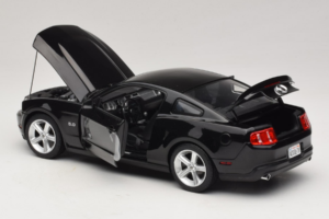 Ford Mustang GT Fekete Drive Movie GreenLight 1:18 13609 Fém – 5. kép a 8-ből