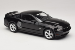 Ford Mustang GT Fekete Drive Movie GreenLight 1:18 13609 Fém – 6. kép a 8-ből