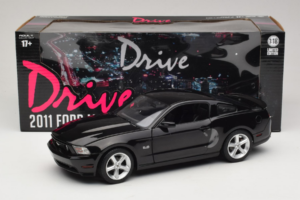 Ford Mustang GT Fekete Drive Movie GreenLight 1:18 13609 Fém – 8. kép a 8-ből