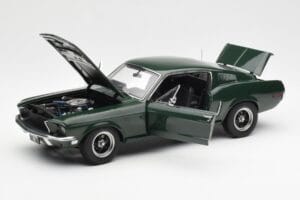 Ford Mustang GT Bullitt Zöld AUTOart 1:18 72812 Fém – 2. kép a 8-ből