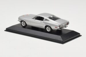 Ford Mustang GT Ezüst Minichamps 1:43 FORD001 Fém – 3. kép a 4-ből