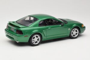 Ford Mustang GT SN95 Zöld Maisto 1:18 50326 Fém – 3. kép a 8-ből