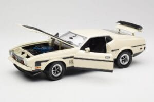 Ford Mustang Mach 1 Fehér Sun Star 1:18 3602 Fém – 2. kép a 8-ből