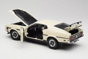 Ford Mustang Mach 1 Fehér Sun Star 1:18 3602 Fém – 5. kép a 8-ből