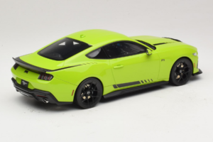 Ford Mustang RTR Spec 3 Sárga GT Spirit 1:18 GT565 Gyanta – 2. kép a 6-ből