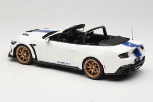 Ford Mustang S650 Shelby Super Snake Oxford White GT Spirit 1:18 GT572 Gyanta – 5. kép a 6-ből