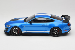 Ford Mustang Shelby GT500 S550 Kék GT Spirit 1:18 GT268 Gyanta – 3. kép a 6-ből