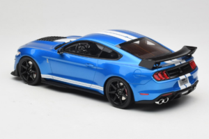 Ford Mustang Shelby GT500 S550 Kék GT Spirit 1:18 GT268 Gyanta – 5. kép a 6-ből