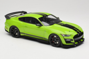 Ford Mustang Shelby GT500 S550 Zöld GT Spirit 1:18 GT803 Gyanta – 4. kép a 6-ből