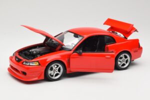 Ford Mustang SVT Cobra R SN95 Piros Maisto 1:18 531872 Fém – 2. kép a 8-ből