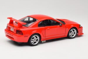 Ford Mustang SVT Cobra R SN95 Piros Maisto 1:18 531872 Fém – 3. kép a 8-ből