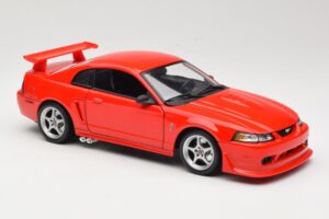 Ford Mustang SVT Cobra R SN95 Piros Maisto 1:18 531872 Fém – 6. kép a 8-ből