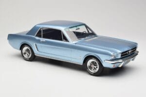 Ford Mustang V8 Hardtop Pony GT Silver Blue GT Spirit 1:12 G089 Gyanta – 4. kép a 6-ből