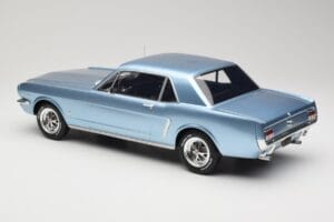 Ford Mustang V8 Hardtop Pony GT Silver Blue GT Spirit 1:12 G089 Gyanta – 5. kép a 6-ből