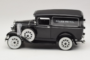 Ford Panel Car Police Patrol Signature Models 1:18 18143 Fém – 3. kép a 6-ből