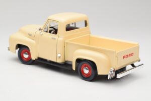 Ford Pickup Colonial Fehér Road Legends 1:18 92148 Fém – 7. kép a 8-ből