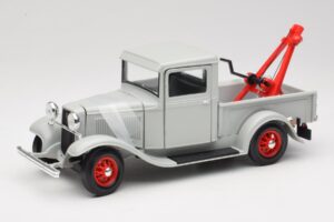 Ford Pick-Up Wrecker Szürke Road Signature 1:18 92257 Fém
