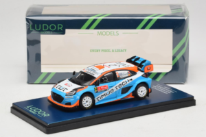 Ford Puma Rally1 #2 Rally de Portugal 2025 Ludor Models 1:43 LUD001 Gyanta – 7. kép a 7-ből