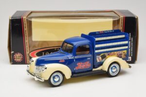 Ford Pepsi-Cola Replica Golden Wheel 1:18 PF351 Fém – 8. kép a 8-ből