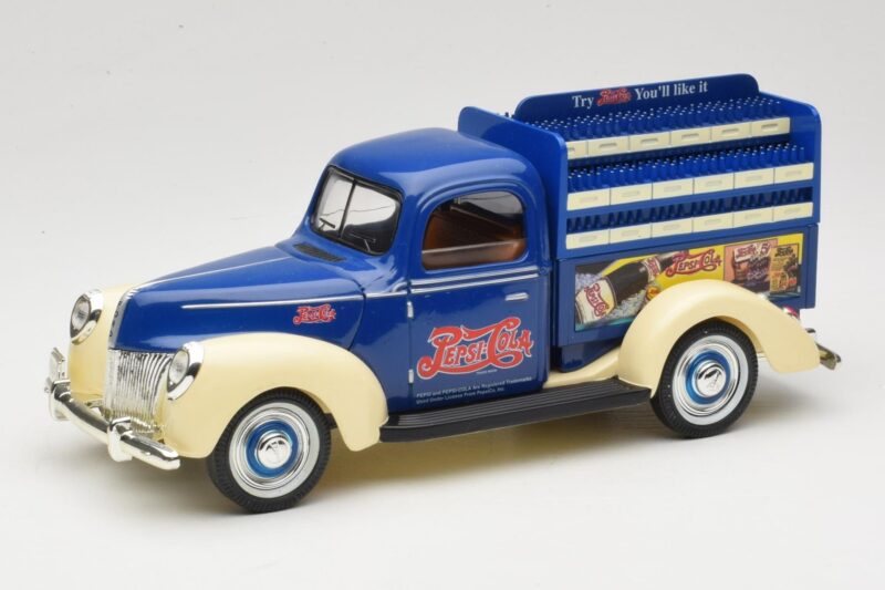Ford Pepsi-Cola Replica Golden Wheel 1:18 PF351 Fém