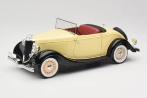 Ford Roadster Dearborn Yellow Solido 1:18 8008 Fém