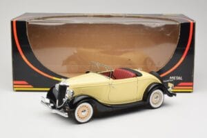 Ford Roadster Dearborn Yellow Solido 1:18 8008 Fém – 8. kép a 8-ből